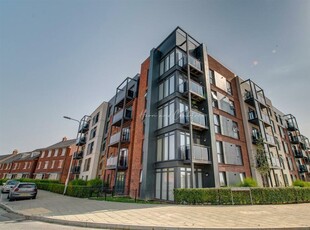 2 bedroom flat for sale in Mayfield House, The Boulevard, Canton, Cardiff, CF11