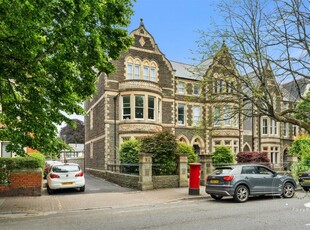 2 bedroom ground floor flat for sale in 104-108, Cathedral Road, Cardiff, CF11
