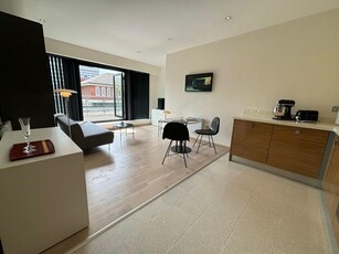 2 bedroom penthouse for sale in St Paul's Square, Birmingham, B3