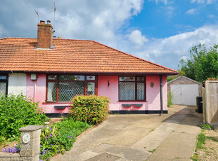 2 bedroom semi-detached bungalow for sale in York Close, Central Totton, SO40