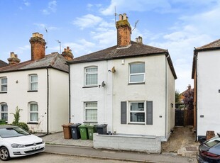 2 bedroom semi-detached house for sale in Grange Road, Guildford, Surrey, GU2