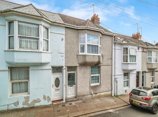 2 bedroom terraced house for sale in Beaumont Avenue, Greenbank, Plymouth, PL4