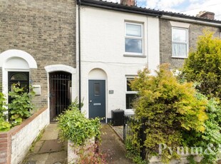 2 bedroom terraced house for sale in Leicester Street, Norwich, NR2