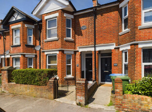2 bedroom terraced house for sale in Malmesbury Road, Southampton, Hampshire, SO15