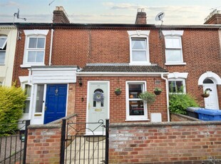 2 bedroom terraced house for sale in Norwich, NR1