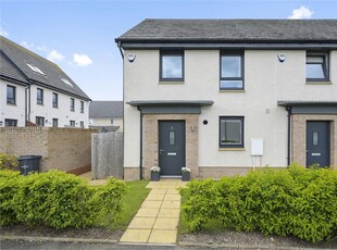 3 bed end terraced house for sale in Mortonhall