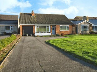 3 bedroom detached bungalow for sale in Grantham Road, Lincoln, LN4