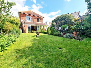 3 bedroom detached house for sale in Alexandra Road, Poole, BH14