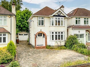 3 bedroom detached house for sale in Charmouth Road, St. Albans, Hertfordshire, AL1
