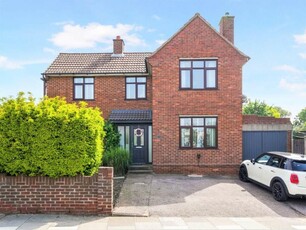 3 bedroom detached house for sale in Dale Hall Lane, Ipswich, IP1