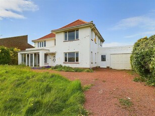3 bedroom detached house for sale in Marine Drive, Goring-by-Sea, Worthing, BN12