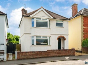 3 bedroom detached house for sale in Stoughton Road, Guildford, Surrey, GU1