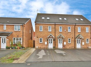 3 bedroom end of terrace house for sale in Brockwell Park, Kingswood, Hull, East Riding of Yorkshire, HU7 3FH, HU7