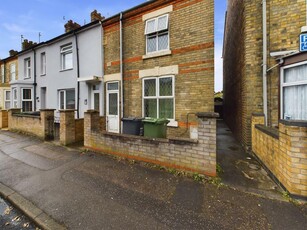 3 bedroom end of terrace house for sale in Gilpin Street, Peterborough, PE1