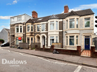 3 bedroom end of terrace house for sale in Leckwith Road, Cardiff, CF11