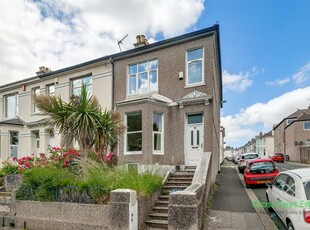3 bedroom end of terrace house for sale in South View Terrace, St Judes, PL4