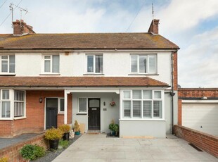 3 bedroom end of terrace house for sale in Westbrook Avenue, Margate, CT9
