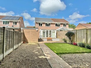 3 bedroom house for sale in Redshank Close, Poole, BH17