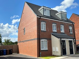 3 bedroom semi-detached house for sale in Bellerphon Drive, Meir, Stoke-on-Trent, ST3