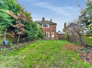 3 bedroom semi-detached house for sale in Bushmoor Crescent, LONDON, SE18