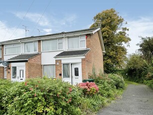 3 bedroom semi-detached house for sale in Lincoln Drive, Newton, Chester, CH2