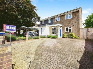 3 bedroom semi-detached house for sale in Mostyn Road, Maidstone, Kent, ME14