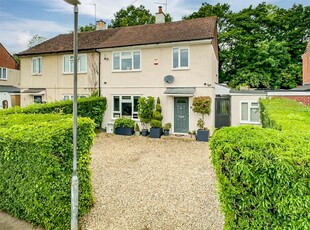 3 bedroom semi-detached house for sale in Oliver Close, Park Street, St. Albans, Hertfordshire, AL2
