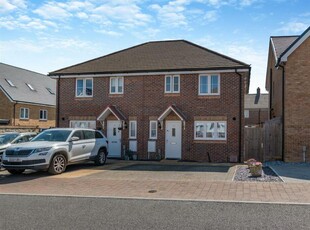 3 bedroom semi-detached house for sale in St. Lawrence Crescent, Coxheath, Maidstone, ME17
