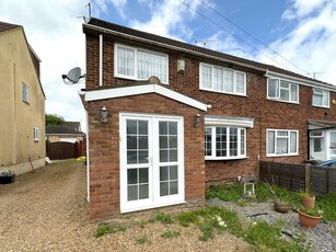 3 bedroom semi-detached house for sale in Stanton Road, L&D Borders Area, Luton, Bedfordshire, LU4 0BJ, LU4