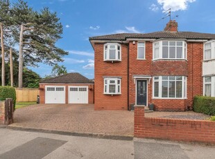 3 bedroom semi-detached house for sale in Tranby Avenue, York, North Yorkshire, YO10