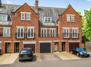 3 bedroom terraced house for sale in Azalea Close, London Colney, St. Albans, Hertfordshire, AL2