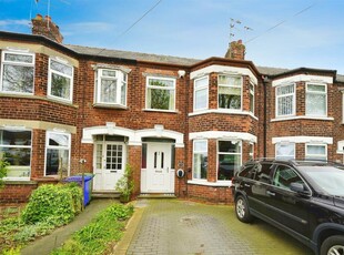 3 bedroom terraced house for sale in Beverley Road, Hessle, HU13