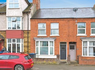 3 bedroom terraced house for sale in Boughton Green Road, Northampton, NN2