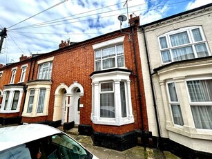3 bedroom terraced house for sale in Perry Street, Abington, Northampton NN1