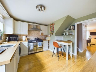 3 bedroom terraced house for sale in Streamside, Tuffley, Gloucester, GL4