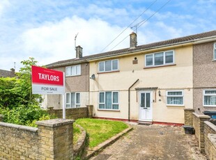 3 bedroom terraced house for sale in Welcombe Avenue, Swindon, Wiltshire, SN3