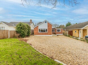 4 bedroom detached bungalow for sale in George Drive, Drayton, NR8