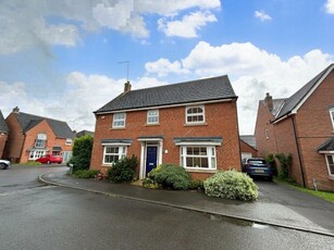 4 bedroom detached house for sale in Bancroft Close, Wootton, Northampton NN4