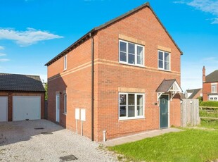 4 bedroom detached house for sale in Cambridge Drive, Thorne, DONCASTER, DN8