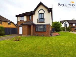 4 bedroom detached house for sale in Doonfoot Gardens, Kittochfield, G74