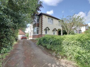 4 bedroom detached house for sale in Drayton Lane, Portsmouth, PO6