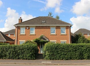 4 bedroom detached house for sale in Duffield Road, Darley Abbey, Derby, DE22