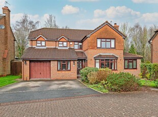 4 bedroom detached house for sale in Foxhills Close, Appleton, Warrington, WA4