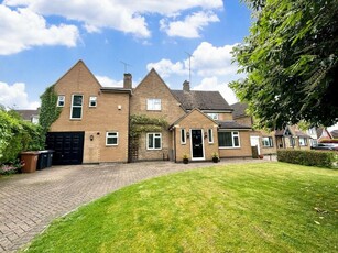 4 bedroom detached house for sale in High Street, Wootton, Northampton NN4