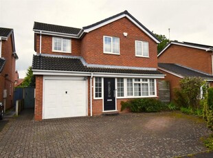 4 bedroom detached house for sale in Highgrove Drive, Chellaston, Derby, DE73