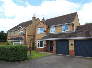 4 bedroom detached house for sale in Rosyth Avenue, Orton Southgate, Peterborough, PE2