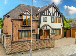 4 bedroom detached house for sale in Stamford Road, West Bridgford, Nottingham, Nottinghamshire, NG2