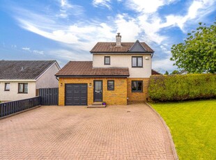 4 bedroom detached house for sale in Waterfoot Road, Newton Mearns, G77