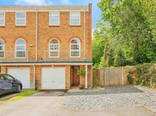 4 bedroom end of terrace house for sale in Court Royal Mews, Southampton, Hampshire, SO15