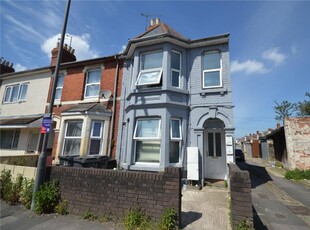 4 bedroom end of terrace house for sale in Manchester Road, Swindon, Wiltshire, SN1